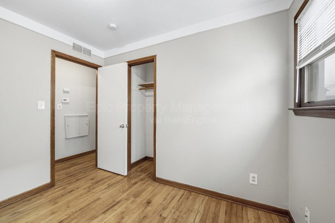 8048 Timken Ave - Photo 7 of 11