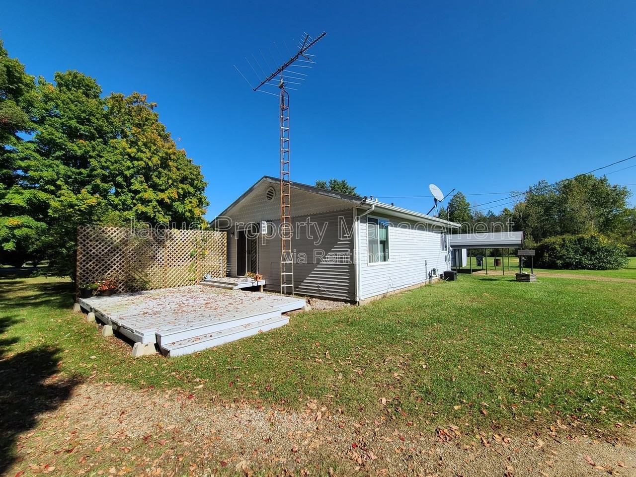 3970 Meadowbrook Rd - Photo 2 of 8