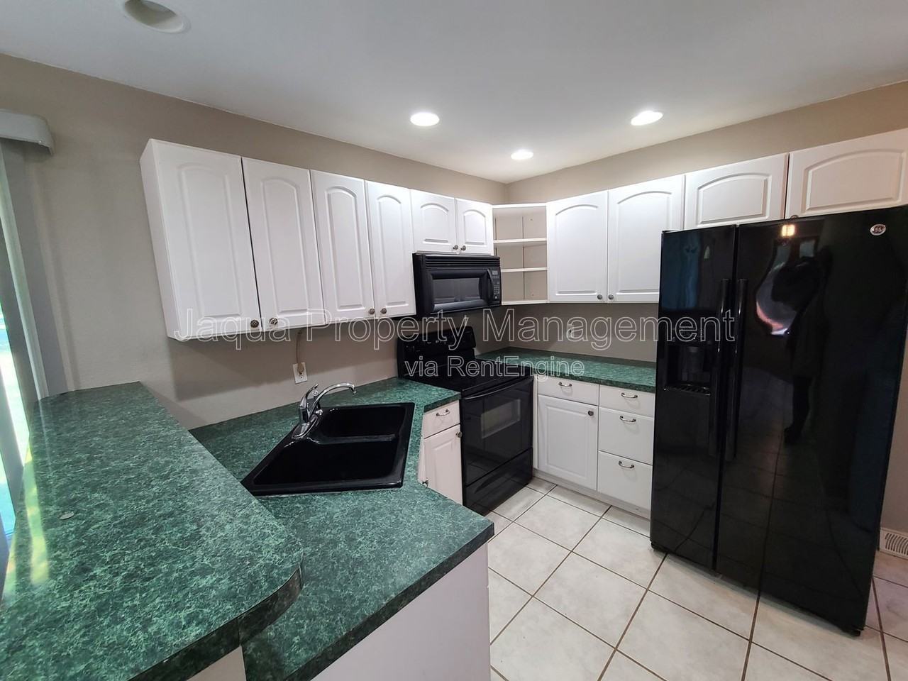 3970 Meadowbrook Rd - Photo 4 of 8