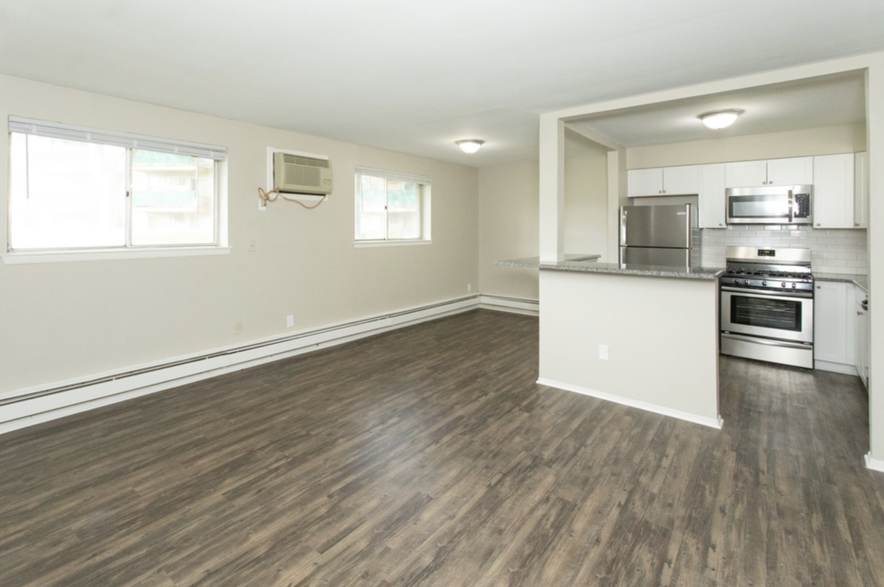 23700 W Warren St #7781 - Photo 4 of 7