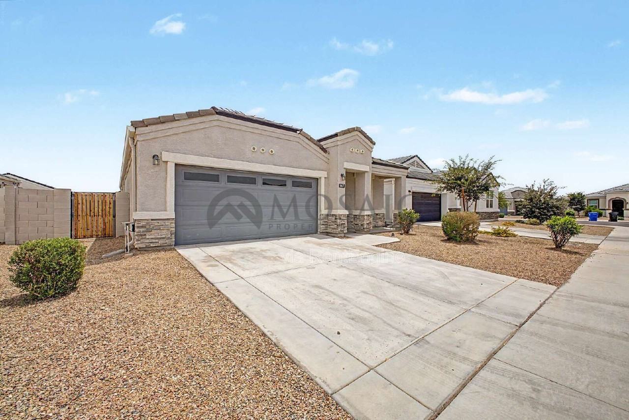 10617 S 54th Ln - Photo 4 of 23