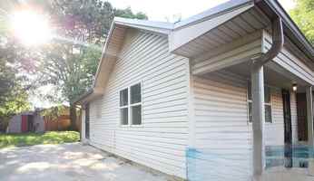 featured image of 1801B W Nettleton Ave
