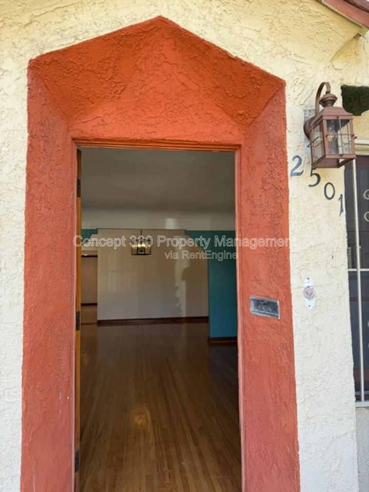 2501 Eucalyptus Ave - Photo 3 of 50