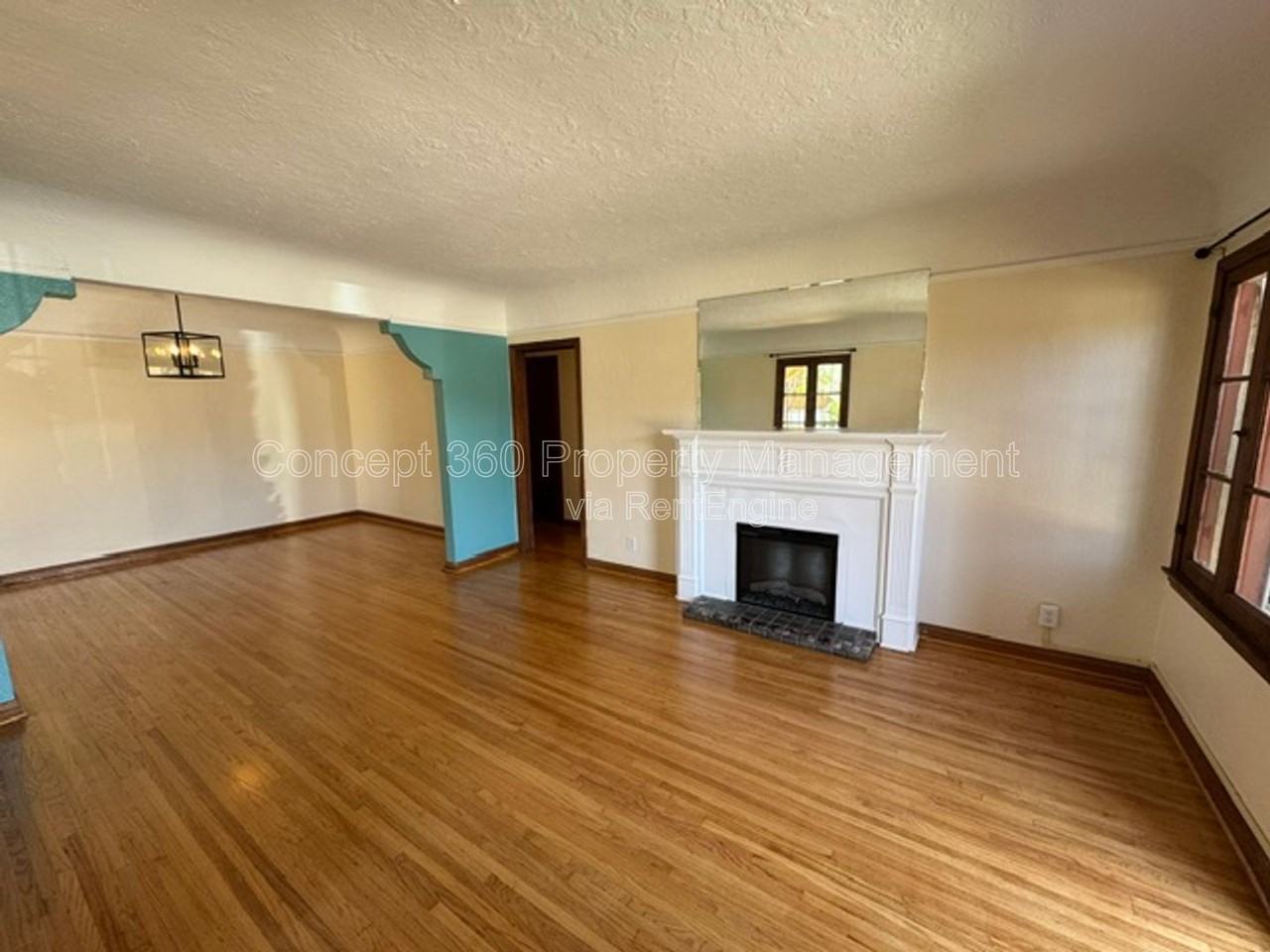 2501 Eucalyptus Ave - Photo 5 of 50