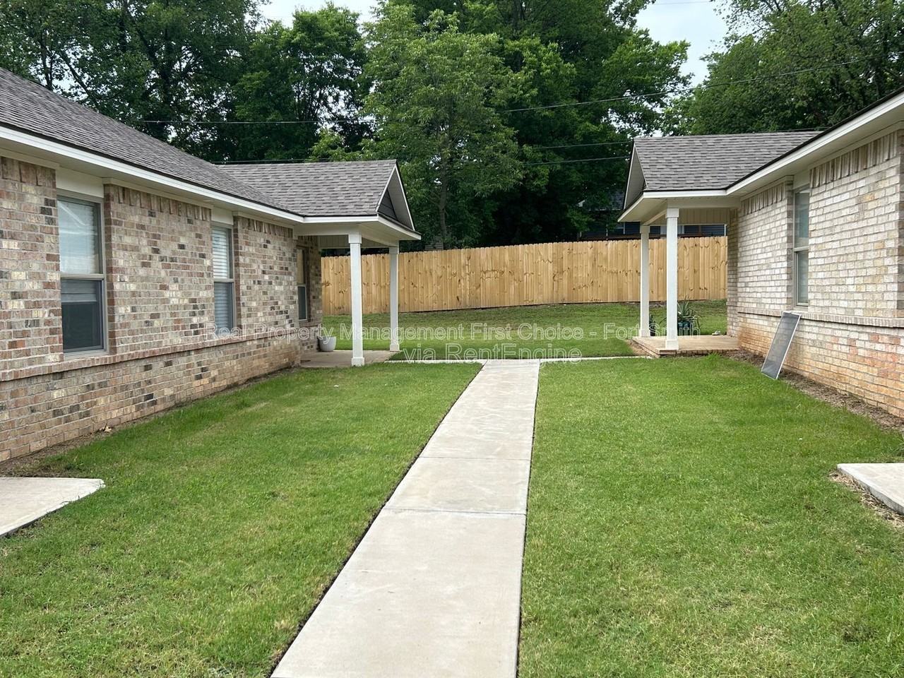 1612 S P St #B - Photo 3 of 16