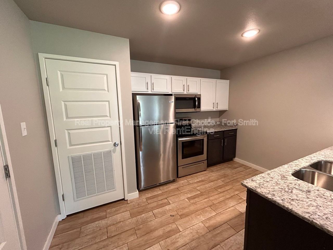 1612 S P St #B - Photo 6 of 16