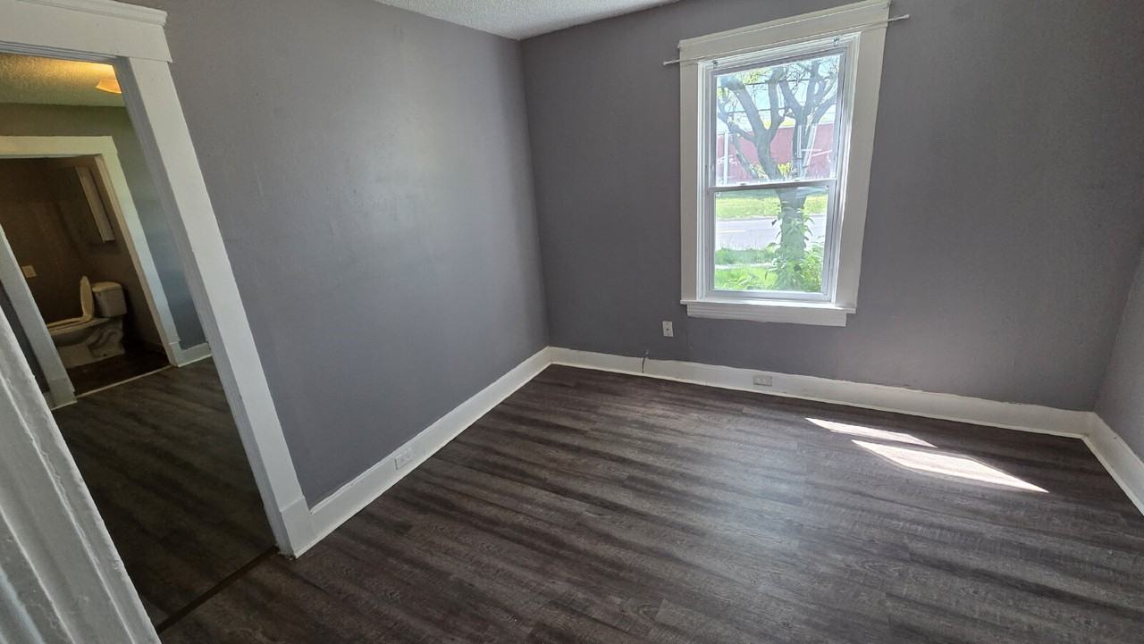 381 East 165th St Down Unit - Photo 7 of 7