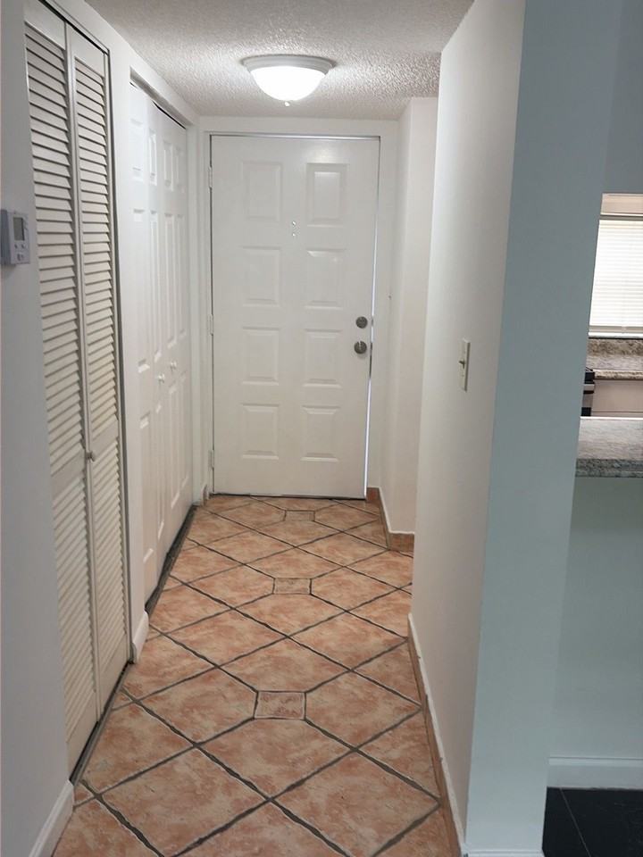 8540 N Sherman Cir #504 - Photo 2 of 11