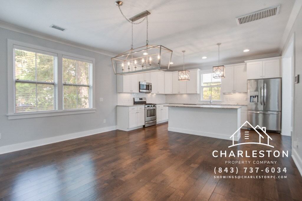 860 W Madison Ave - Photo 4 of 28