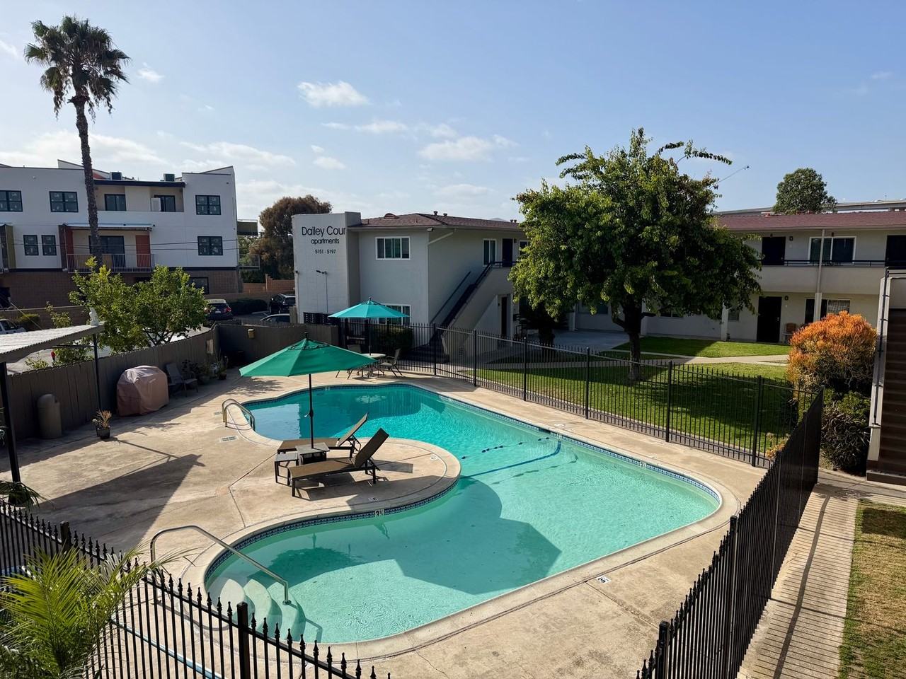 Welcome to the Dailey Court Apartments! - Photo 6 of 14