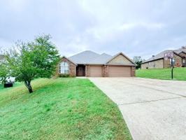 featured image of 135 Caterpillar Ln