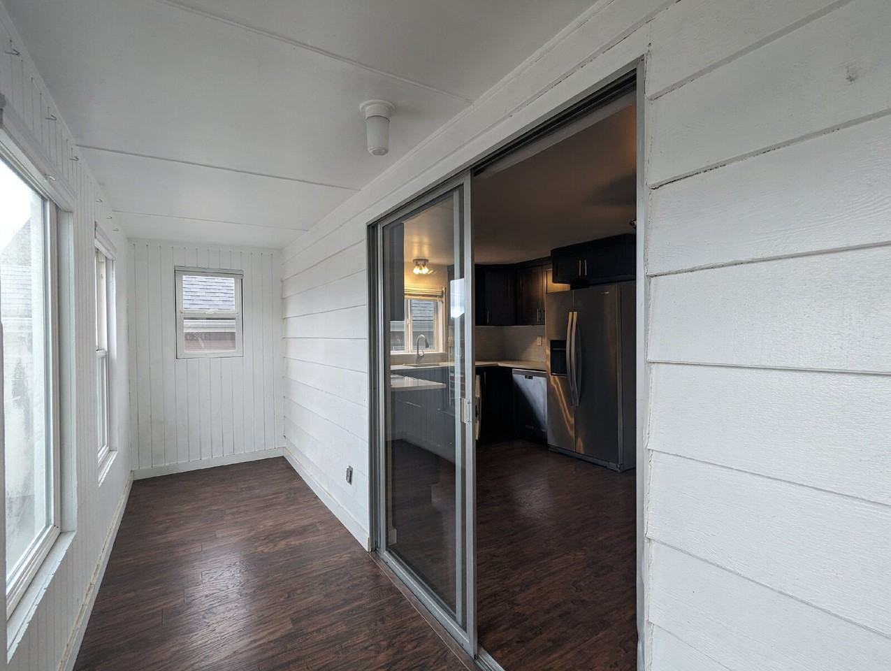 355 Nw 50th St - Photo 5 of 14