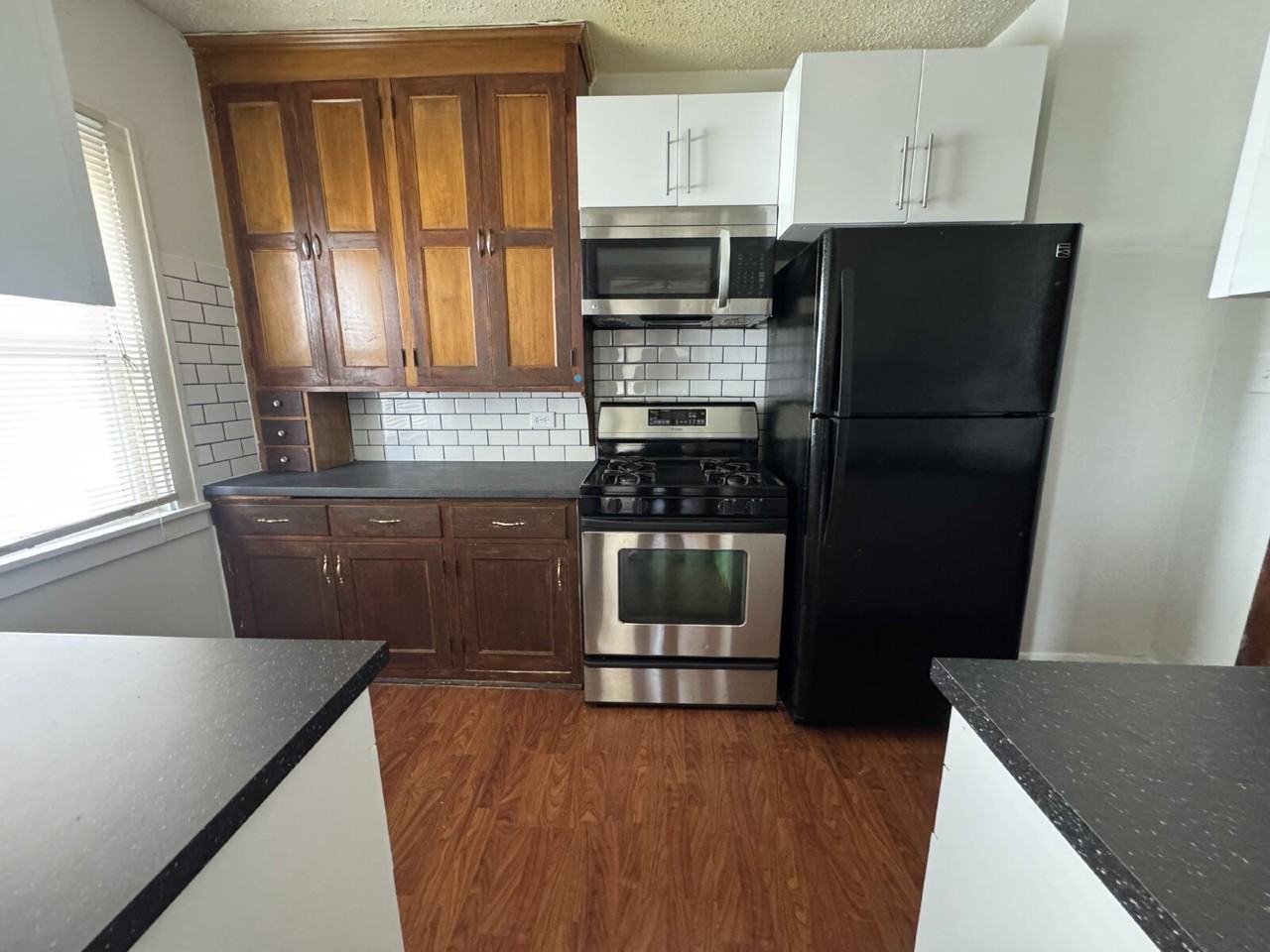 3925 Chicago Ave - Photo 7 of 14