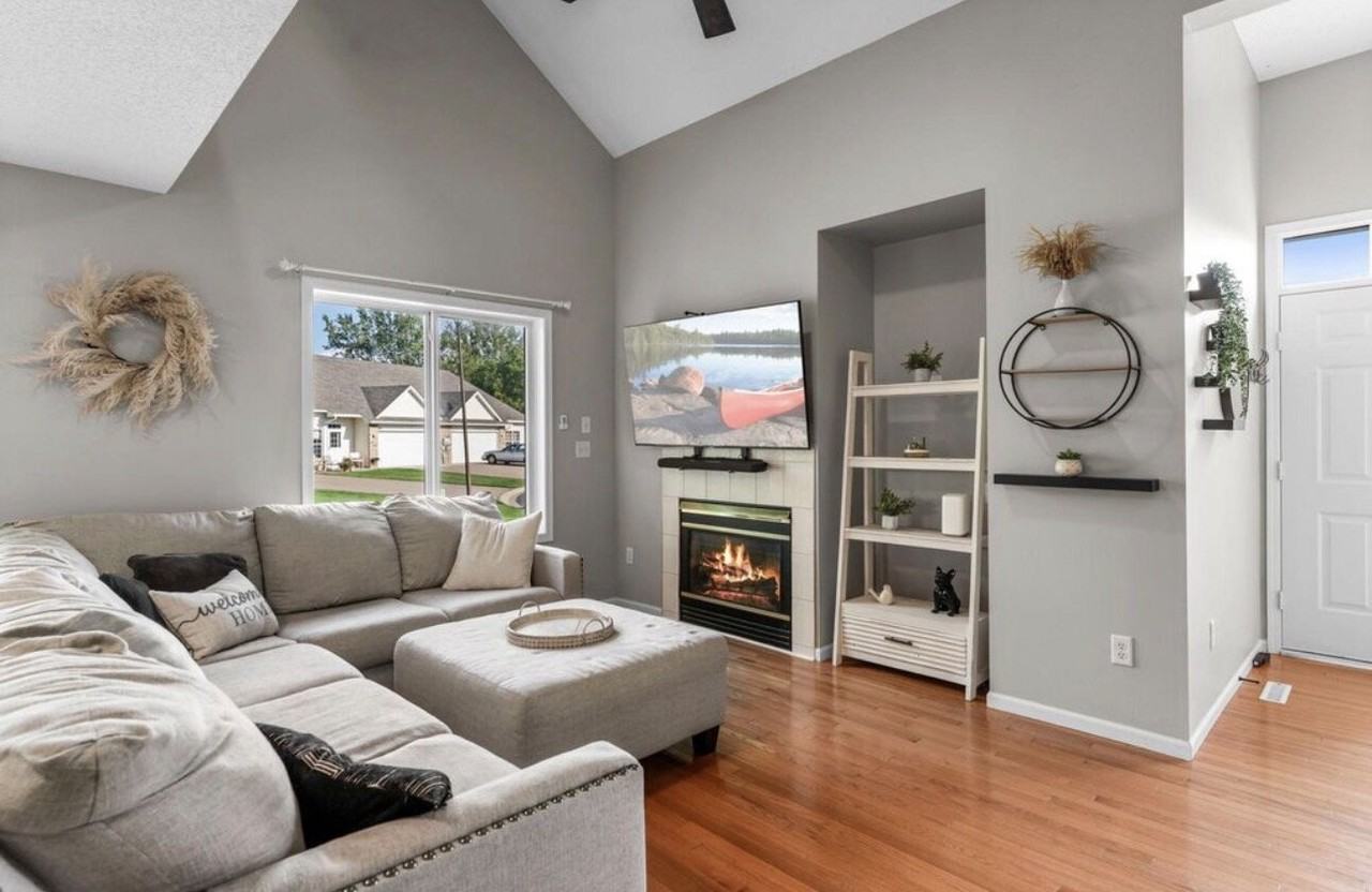 291 Appleblossom Ln - Photo 5 of 36