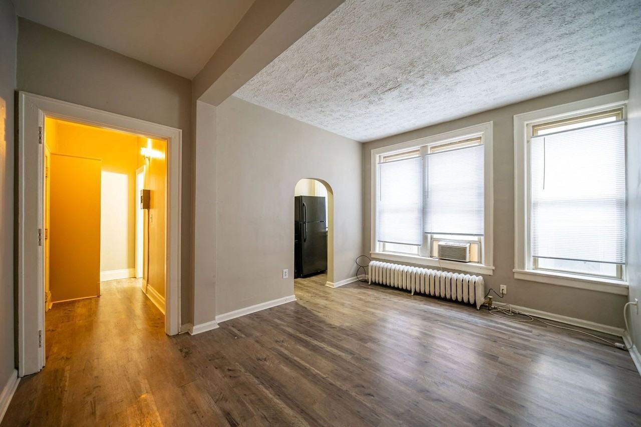 571 E Rich St #9 - Photo 2 of 8