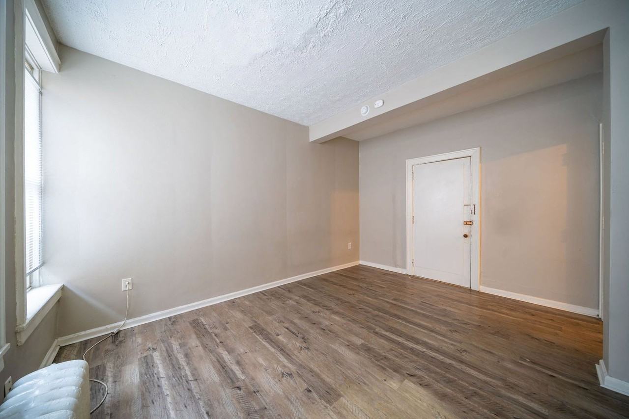 571 E Rich St #9 - Photo 3 of 8
