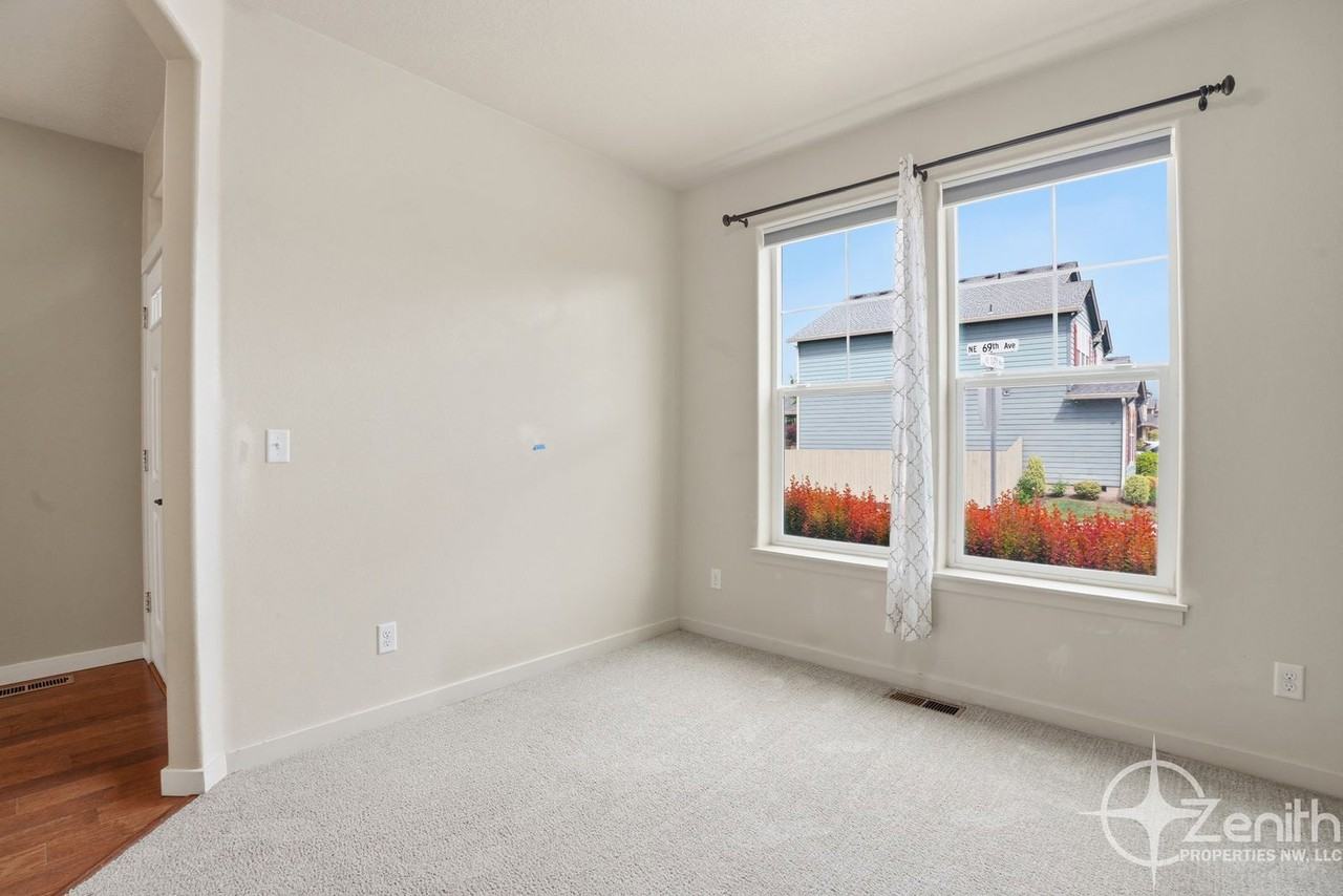 10406 Ne 69th Ave - Photo 6 of 42