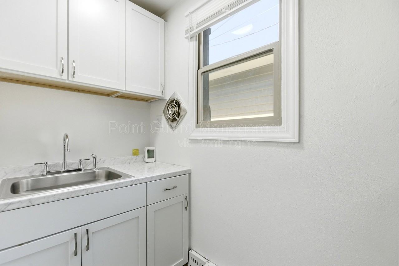 3309 S Jefferson Ave #3309-6 - Photo 3 of 8