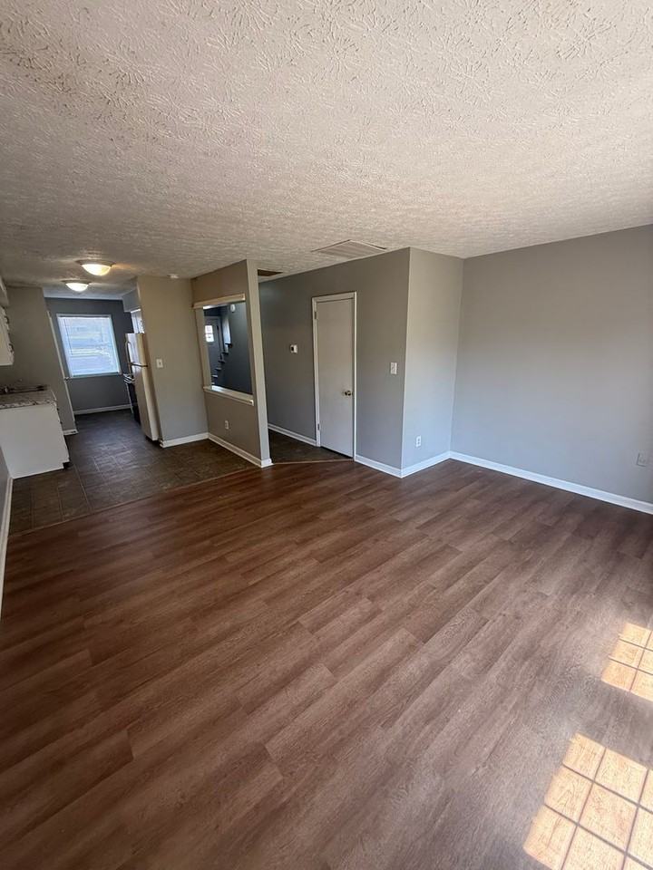 3209 Barnwood Ave - Photo 5 of 11