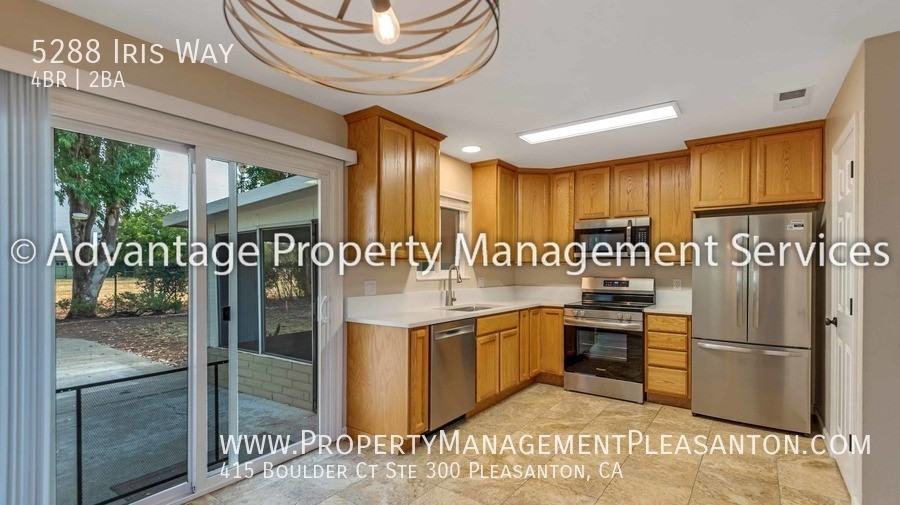 5288 Iris Way - Photo 6 of 20