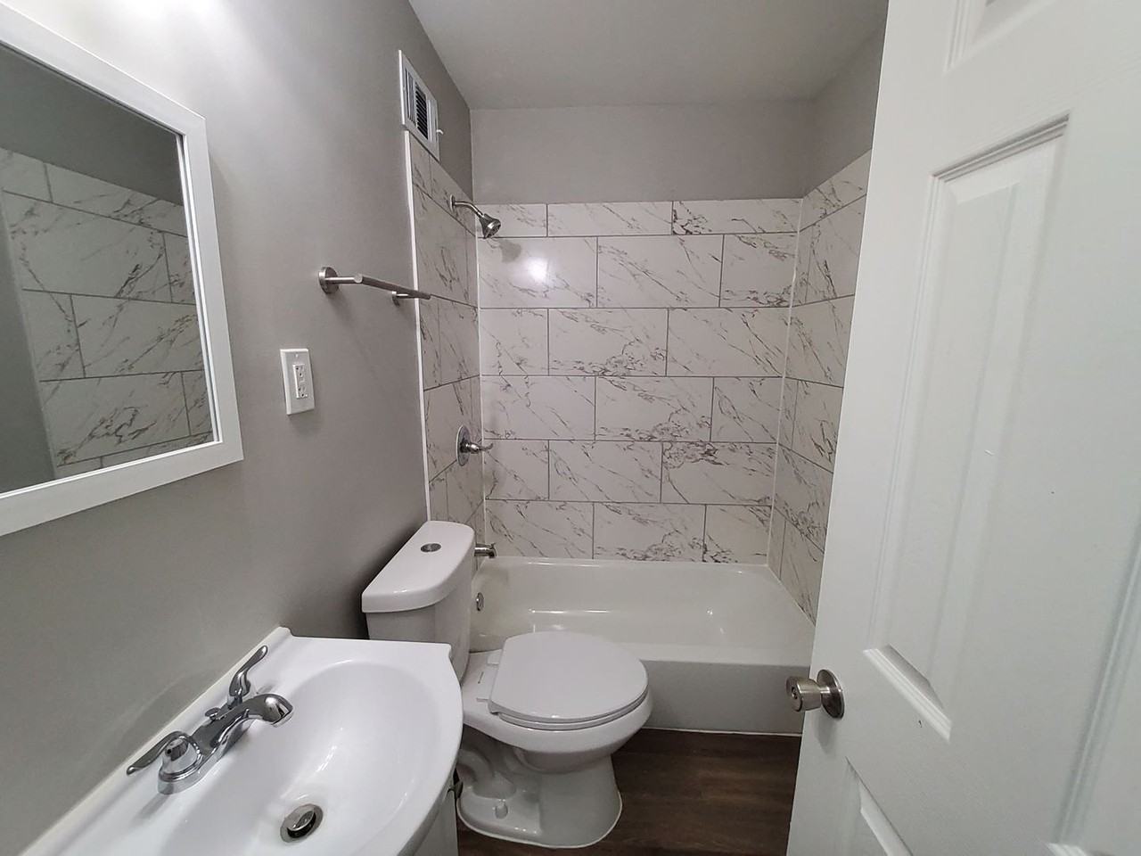 3370 Powers Rd - Photo 2 of 27