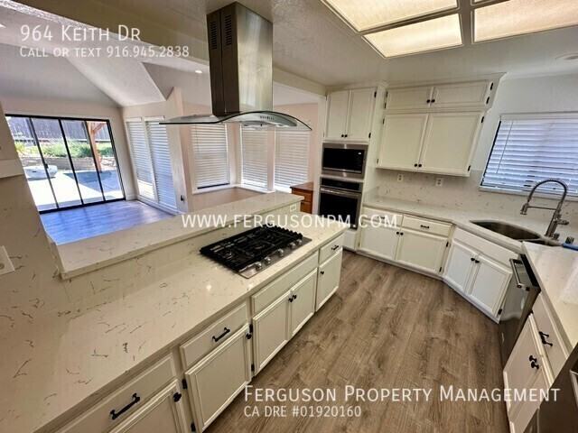 964 Keith Dr - Photo 5 of 25