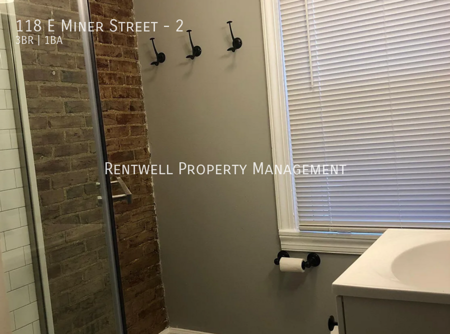 118 E Miner St #2 - Photo 3 of 4
