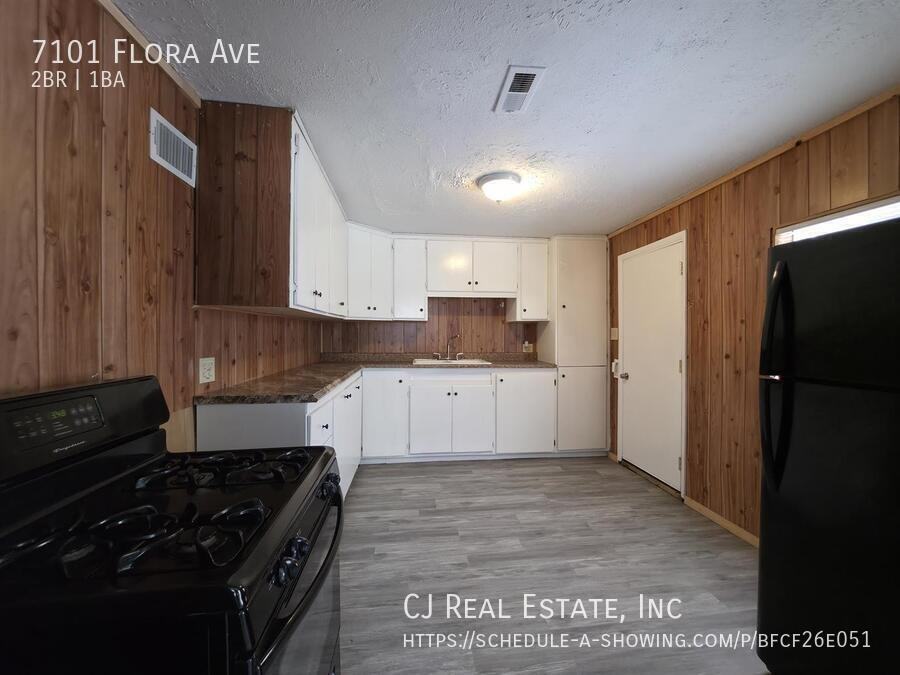 7101 Flora Ave - Photo 4 of 11
