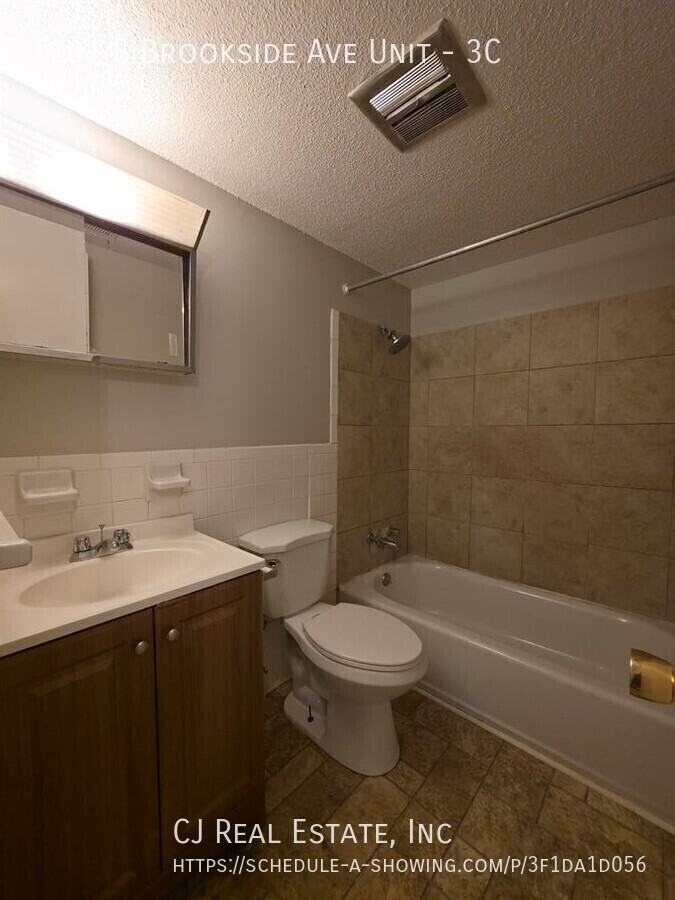 1101 S Brookside Ave #3C - Photo 7 of 10