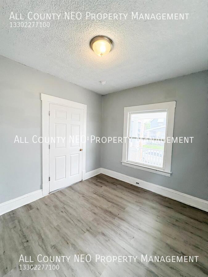 3452 W 91st St - Photo 6 of 10