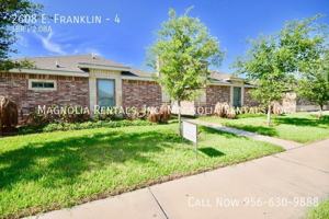 featured image of 2608 E Franklin Ave #4