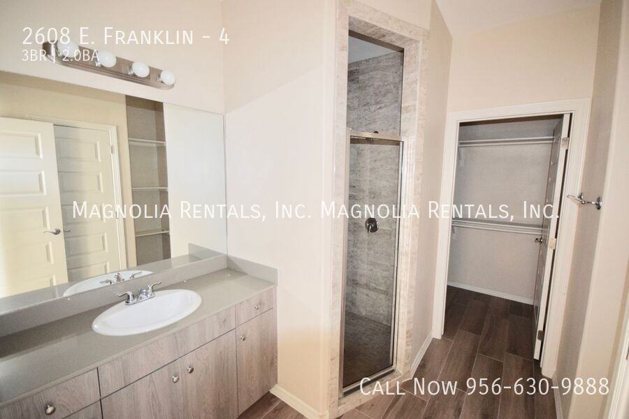 2608 E Franklin Ave #4 - Photo 6 of 11