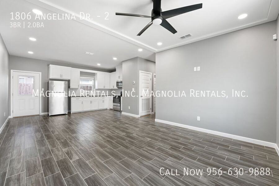1806 Angelina Dr #2 - Photo 3 of 13