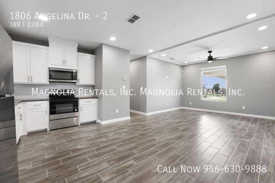 1806 Angelina Dr #2 - Photo 5 of 13