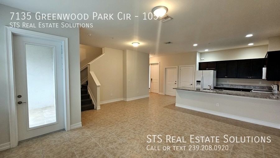 7135 Greenwood Park Cir #105 - Photo 3 of 35