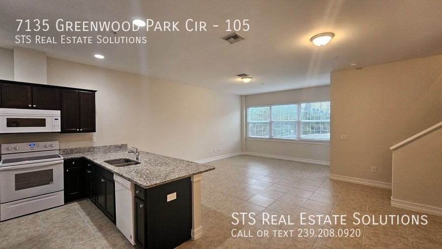 7135 Greenwood Park Cir #105 - Photo 5 of 35