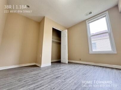222 W Sixth St - Photo 2 of 17