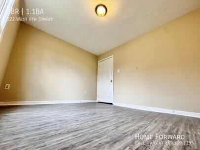 222 W Sixth St - Photo 5 of 17
