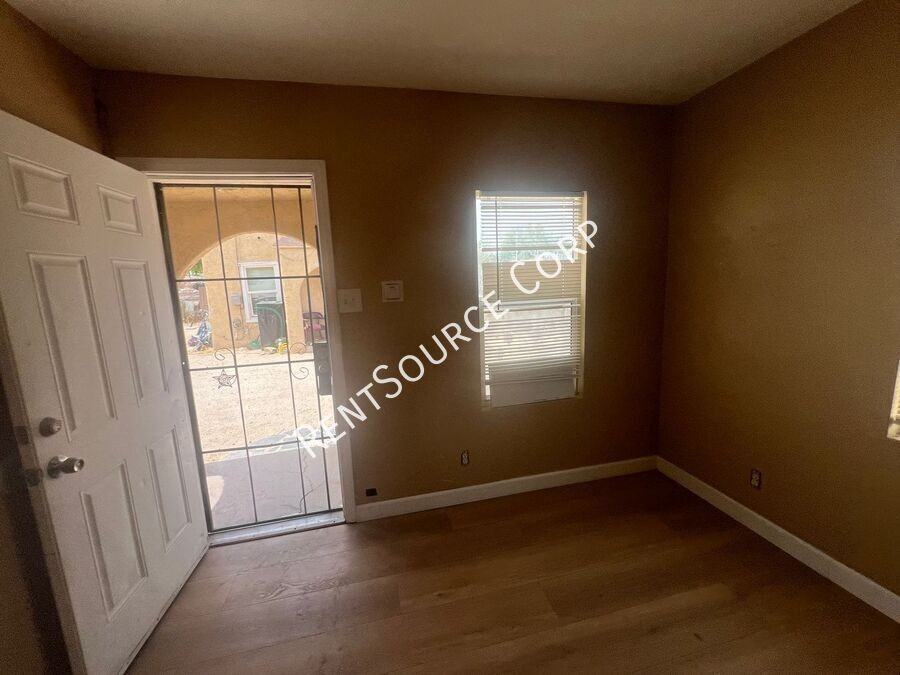 16735 Union St - Photo 4 of 4