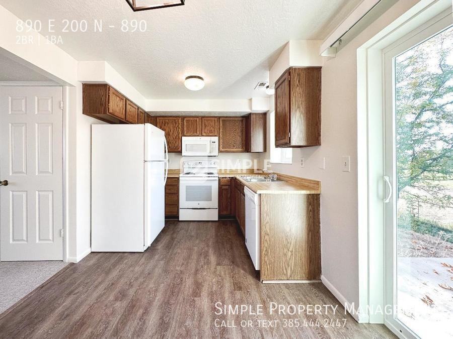 890 E 200 N #890 - Photo 3 of 18