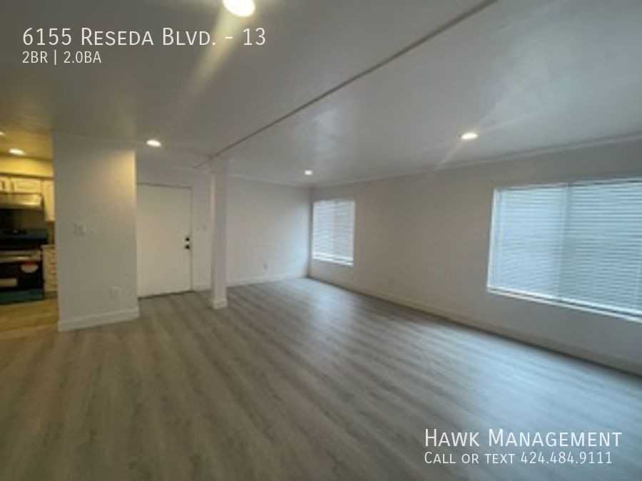 6155 Reseda Blvd #13 - Photo 3 of 18