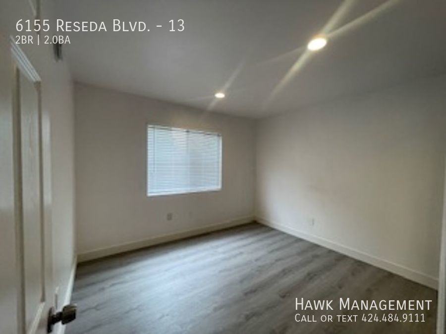 6155 Reseda Blvd #13 - Photo 7 of 18