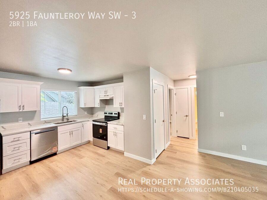 5925 Fauntleroy Way Sw #3 - Photo 5 of 25