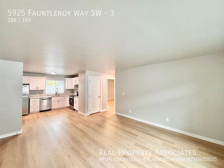 5925 Fauntleroy Way Sw #3 - Photo 6 of 25