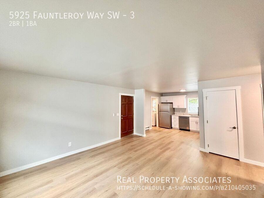 5925 Fauntleroy Way Sw #3 - Photo 7 of 25