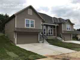 featured image of 1229 N 132nd St