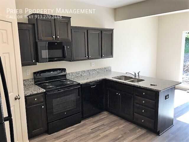 1229 N 132nd St - Photo 6 of 19