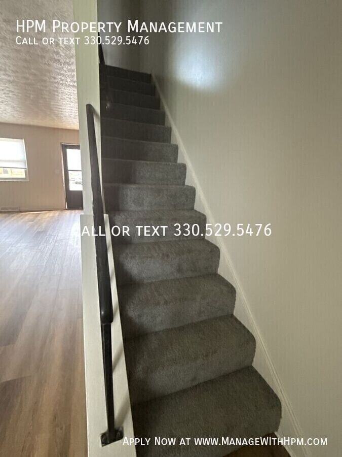 143 W Overdale Dr #C - Photo 2 of 18
