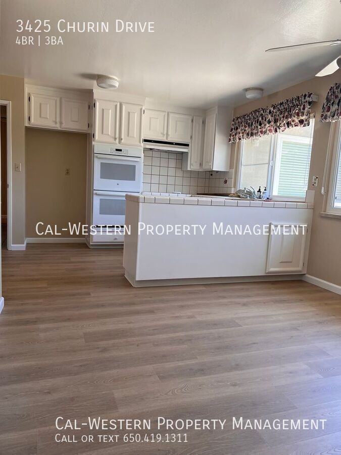 3425 Churin Dr - Photo 3 of 32