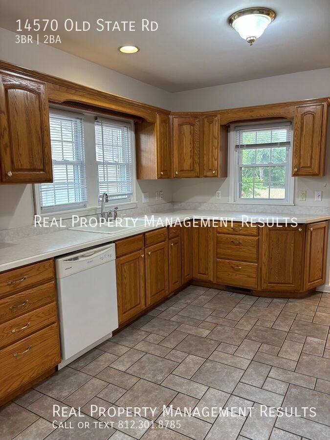 14570 Old State Rd - Photo 5 of 25